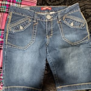 BNWOT Union Bay Bermuda shorts